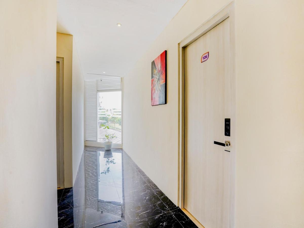 Lg Hotel Jember Ngoại thất bức ảnh